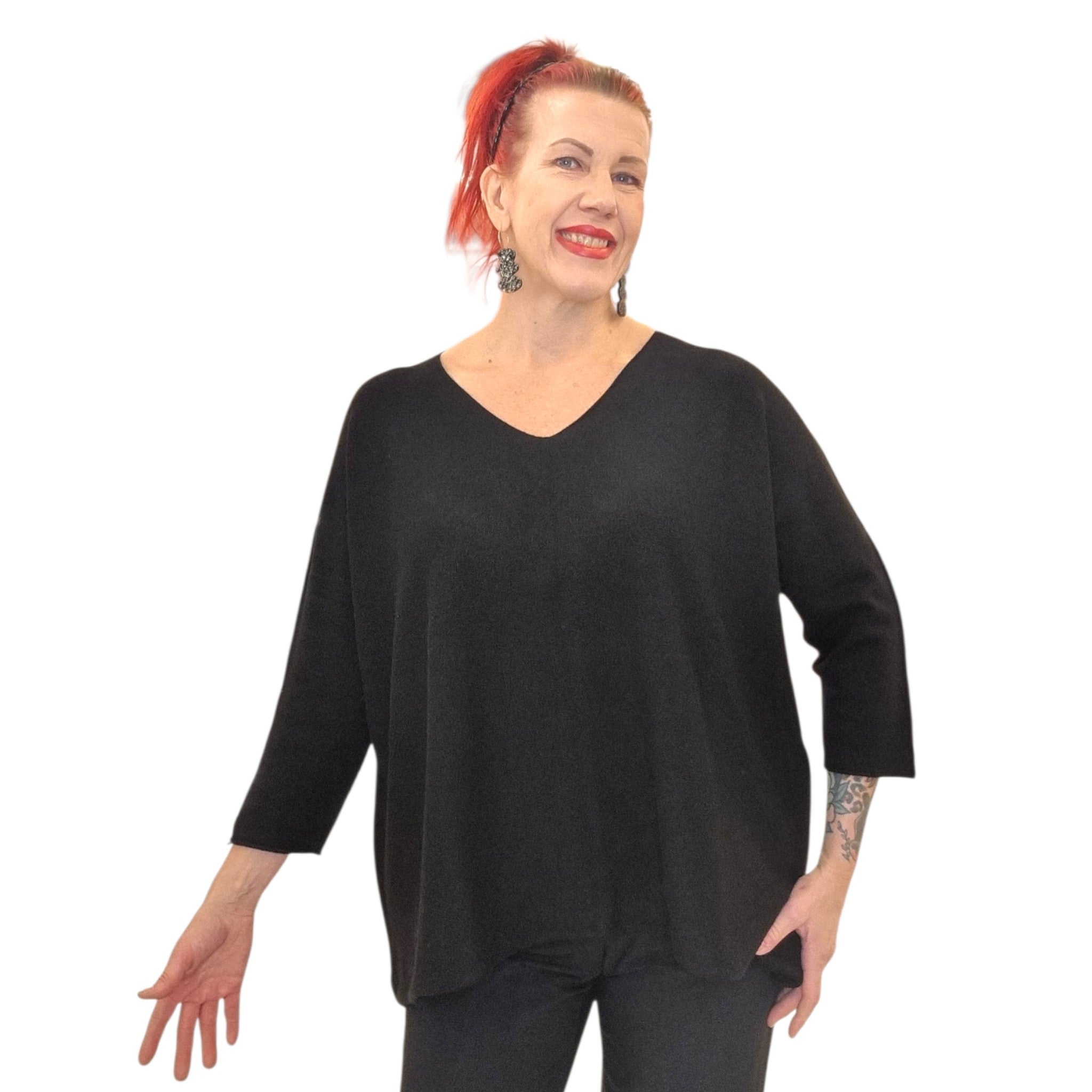 Neule, Leah Black