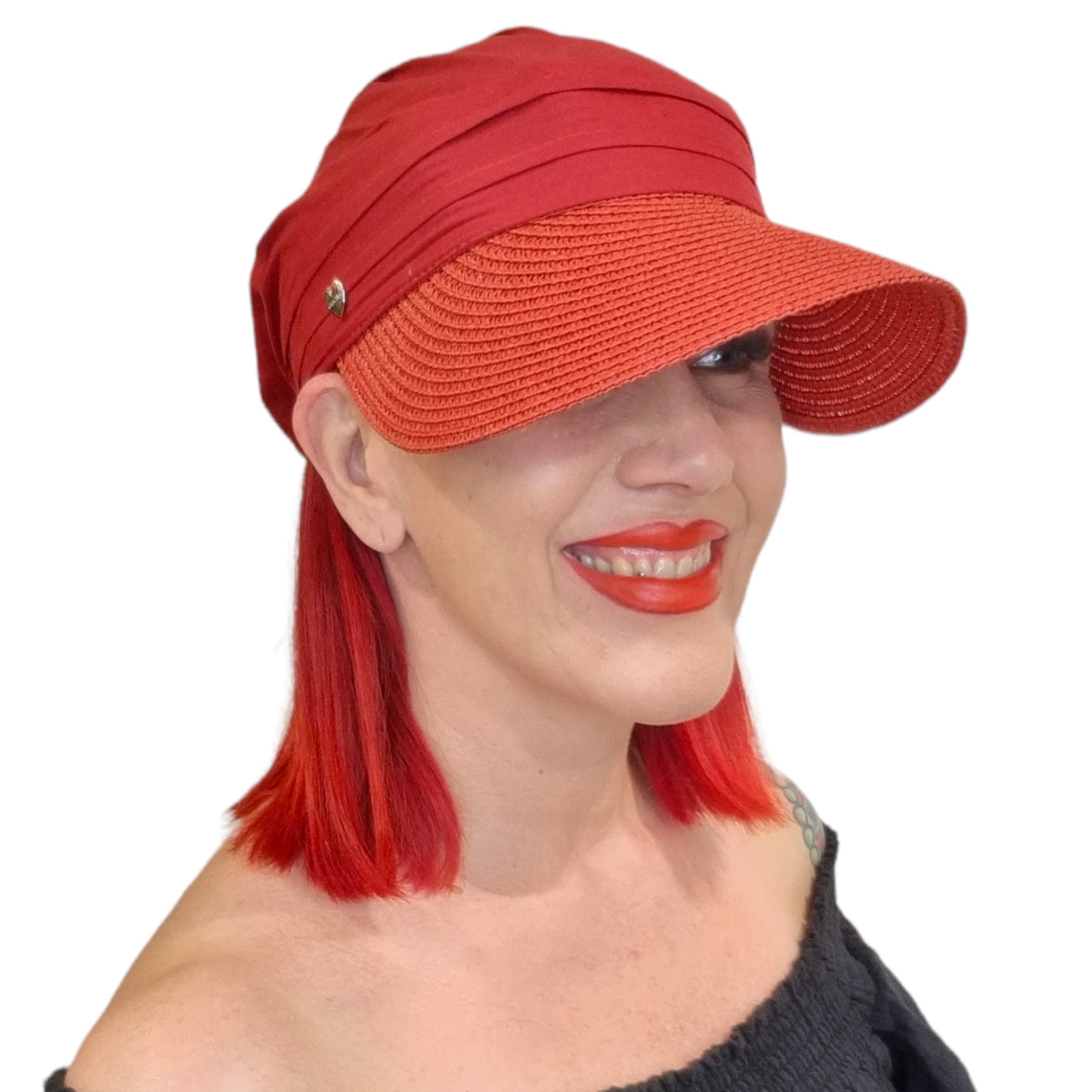 Lippahattu, Trista Red