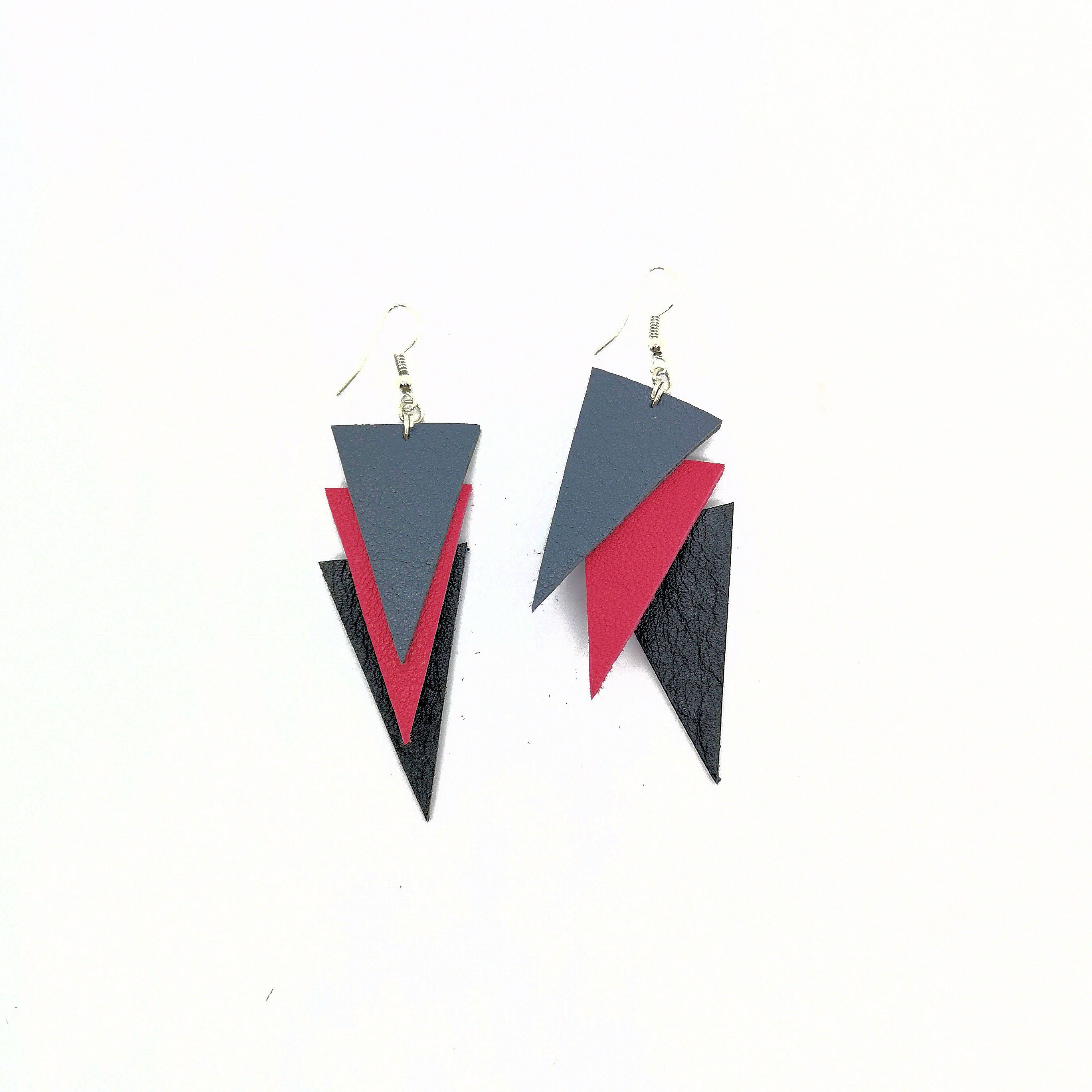 Earrings Triple Triangle Small Red - RokrokInc. - Bombus